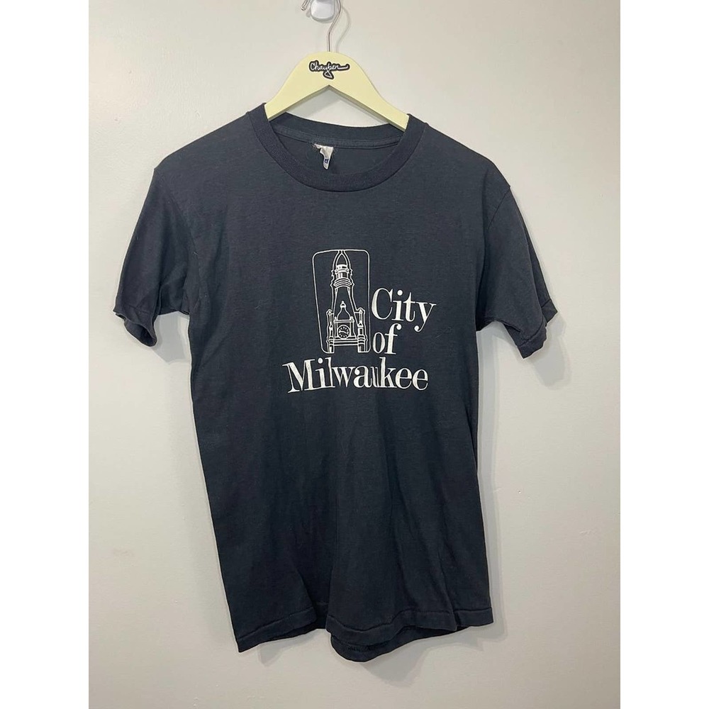 Mens City of Milwaukee vintage shirt size Medium